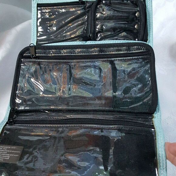 Womens Trifold Aqua Blue Wallet 8" Wide Zipper Pockets Pebbled Faux Leather - Picture 4 of 7